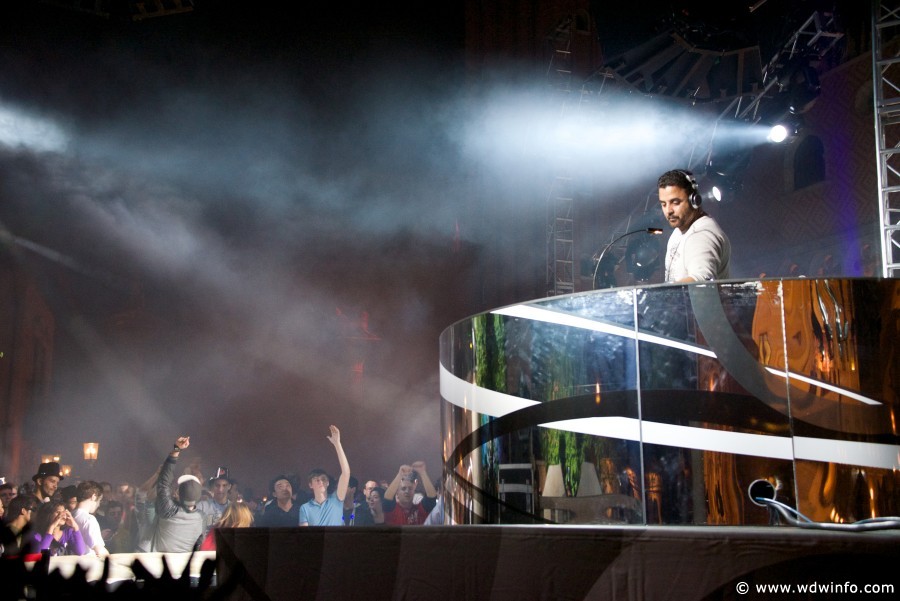 Epcot-NYE-2012-046