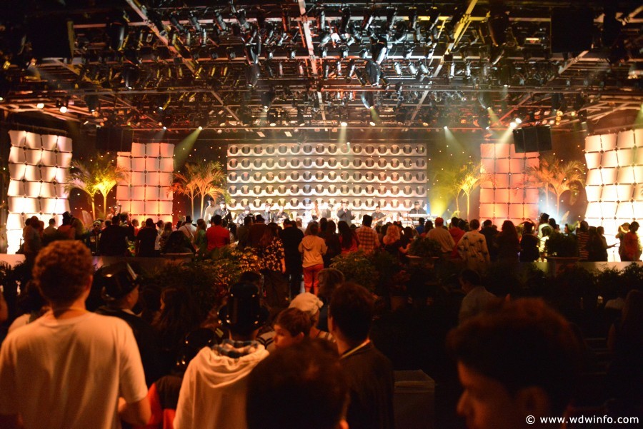 Epcot-NYE-2012-051