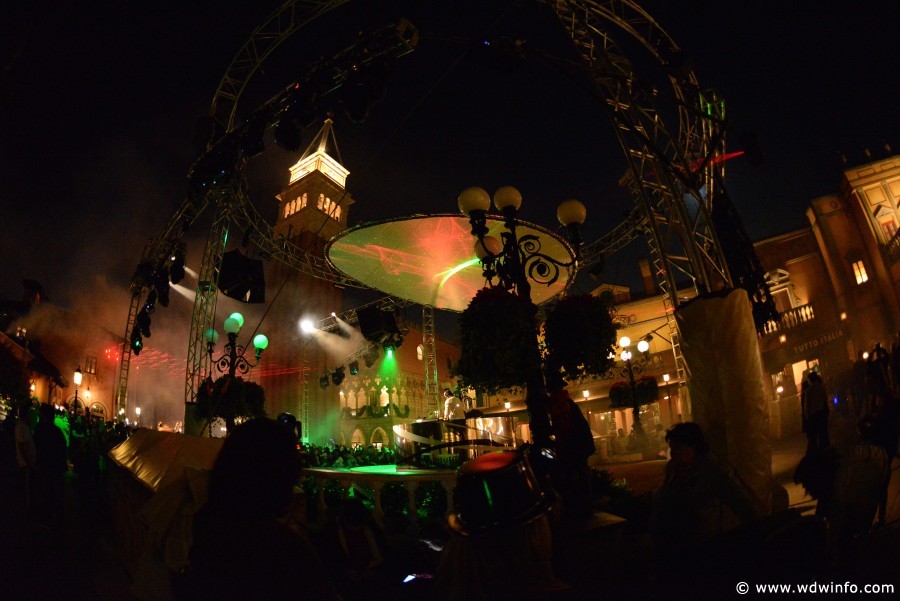 Epcot-NYE-2012-089