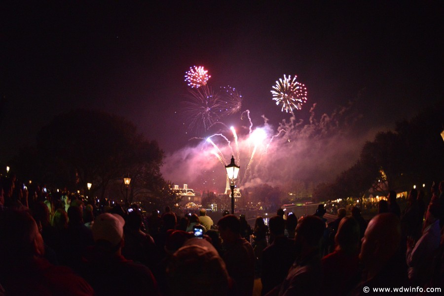 Epcot-NYE-2012-097