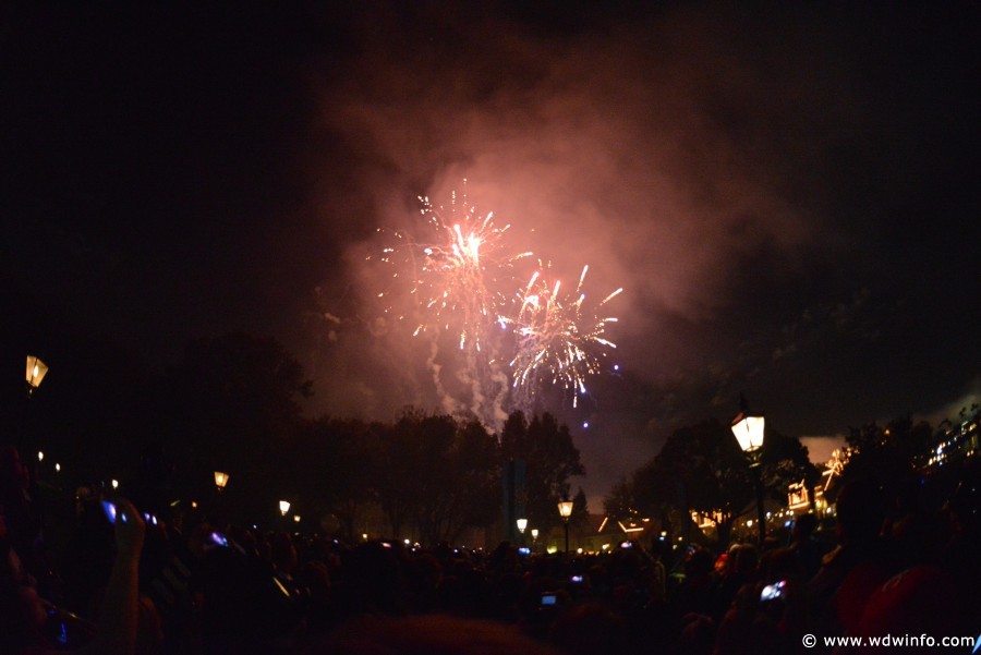 Epcot-NYE-2012-103