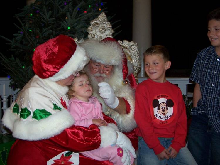 Epcot Santa