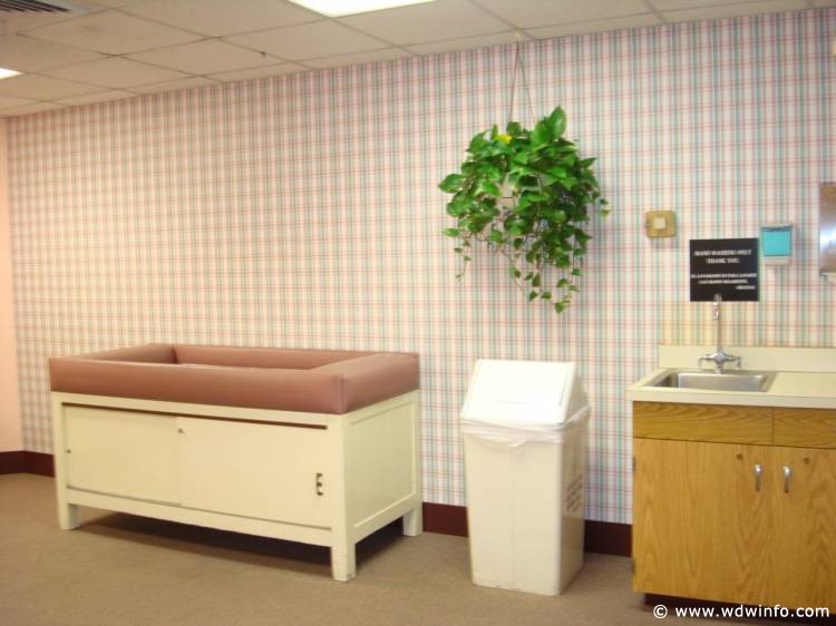 Epcot_Baby_Care_Center_08