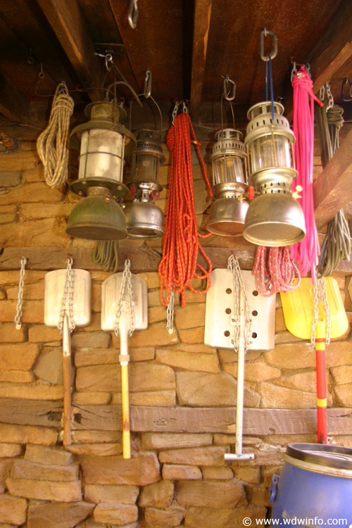 Expedition_Everest_Queue_11