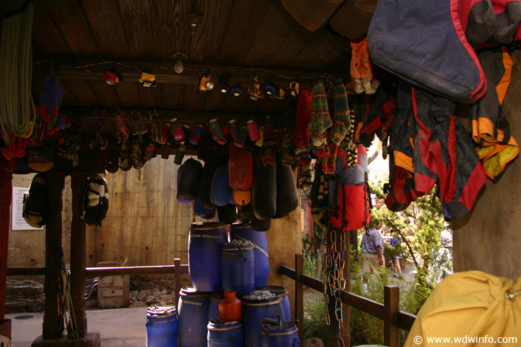 Expedition_Everest_Queue_Fastpass_07