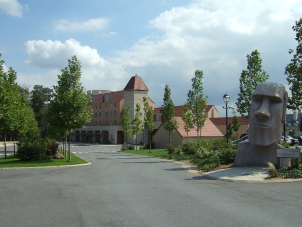 Explorers Hotel