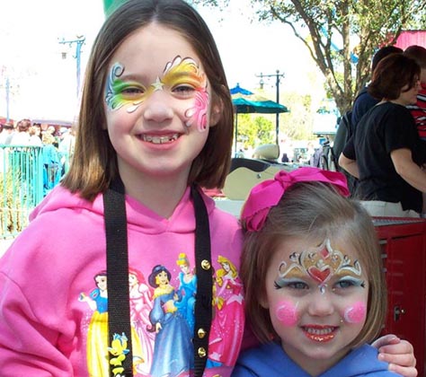 Face painting in Toontown