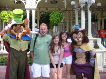 Family shot with Gideon & Foulfellow