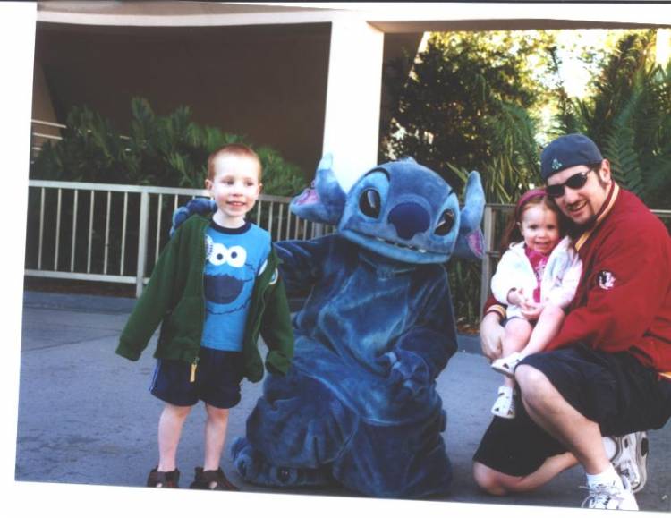 family_with_stitch