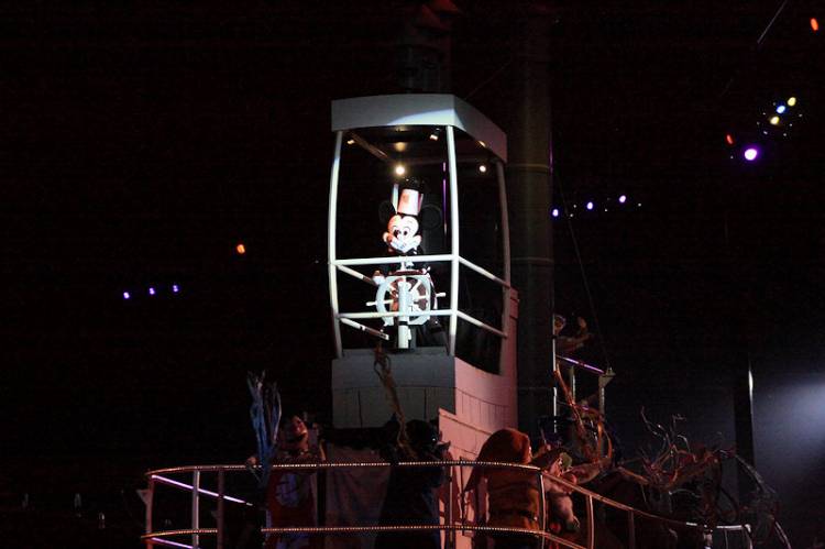 Fantasmic_2