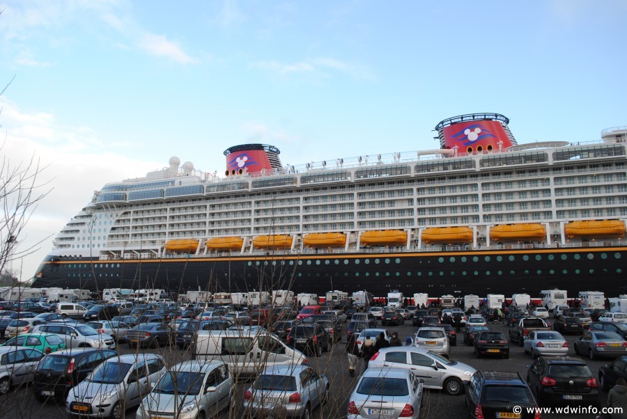 Fantasy-float-out-006