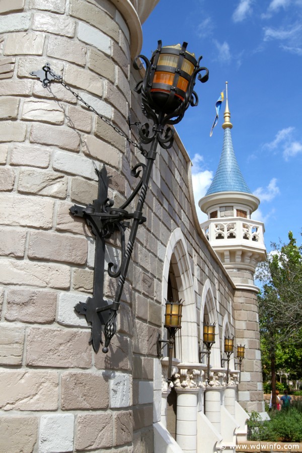 Fantasyland-Disney-World-08