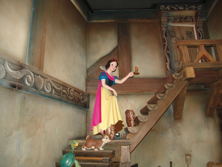 Snow White's Scary Adventures