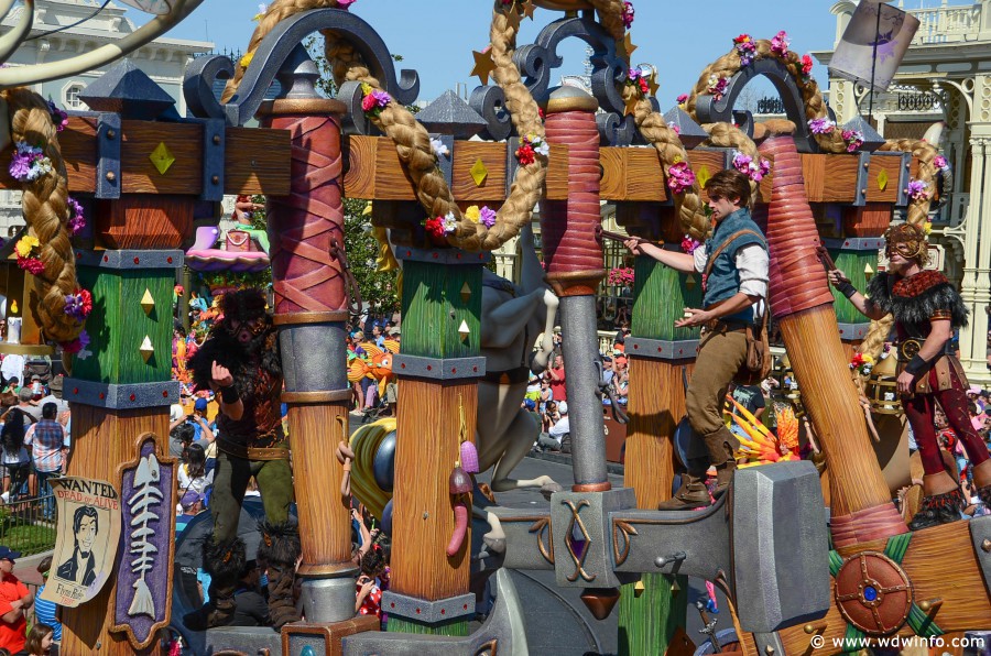 Disney Festival of Fantasy Parade