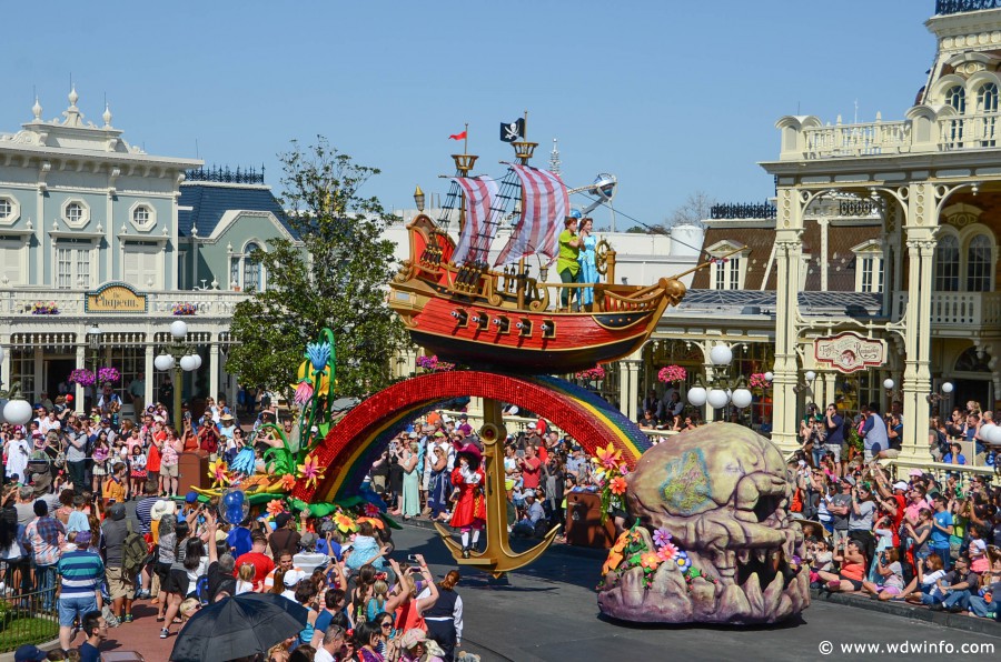 Disney Festival of Fantasy Parade