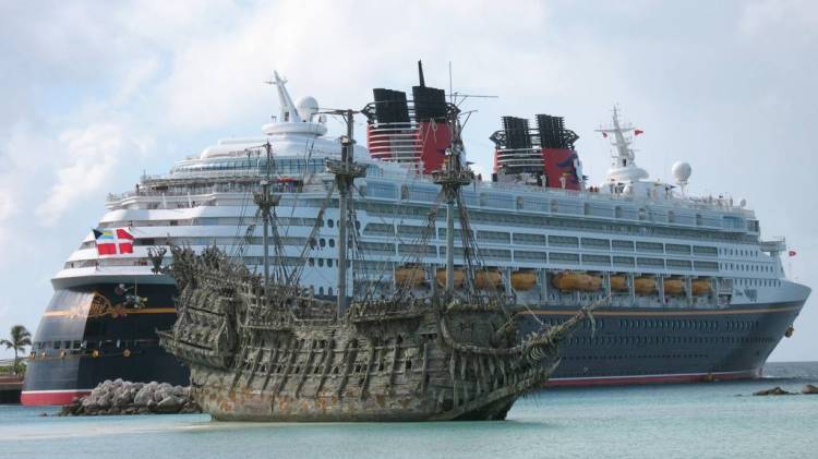 Flying Dutchman & Disney Wonder