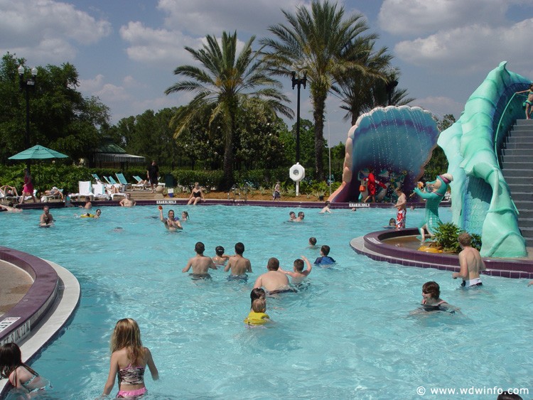 French_Quarter_Pool_01