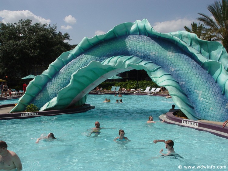 French_Quarter_Pool_17