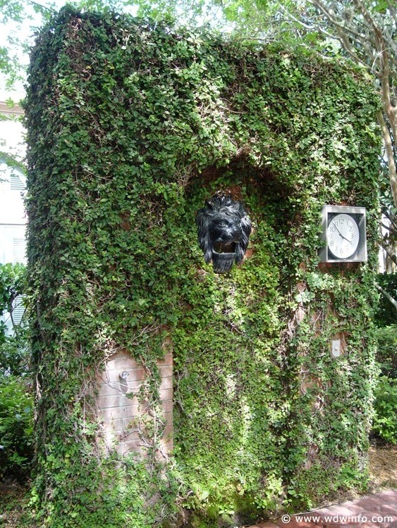 French_Quarter_Pool_34