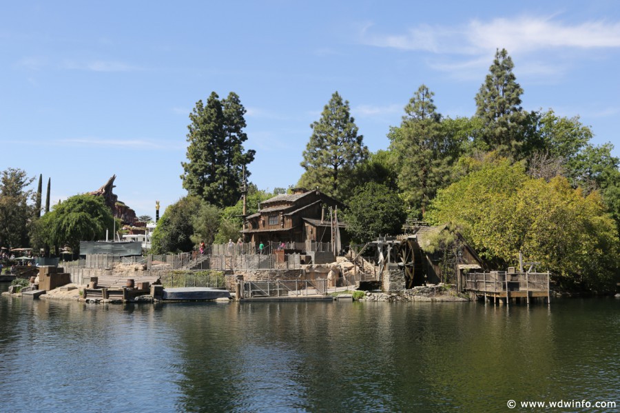 Frontierland-012