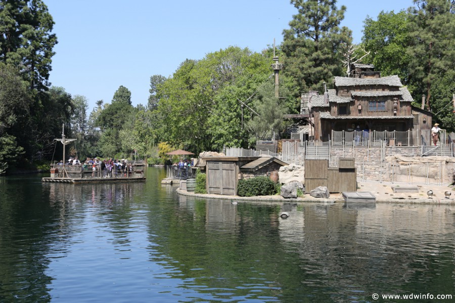 Frontierland-013