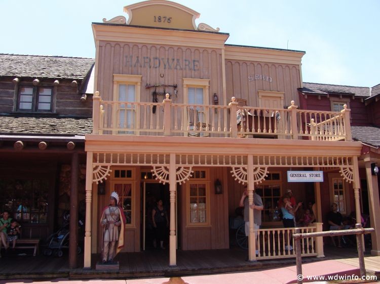 Frontierland_07