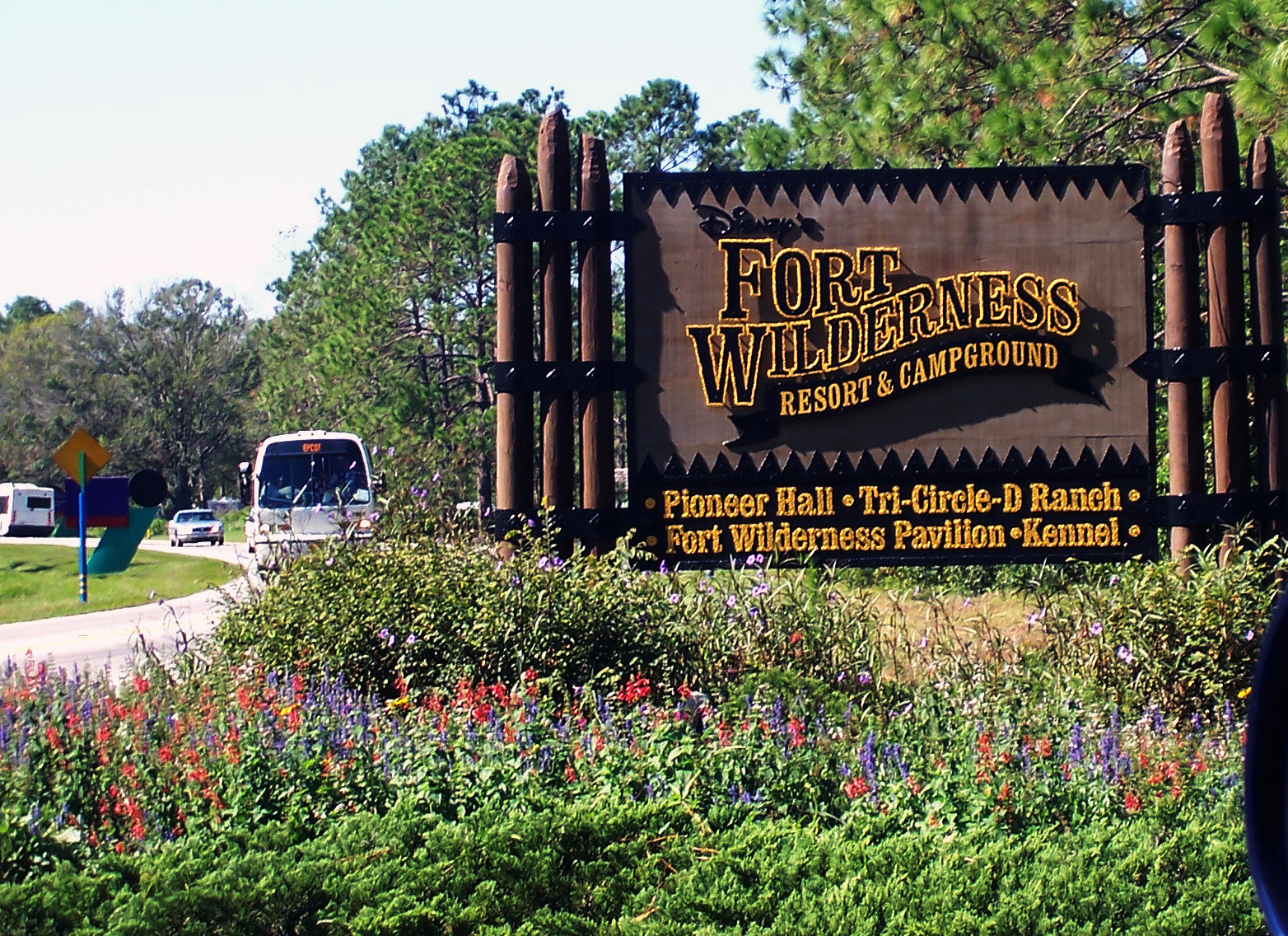 FW welcome sign.