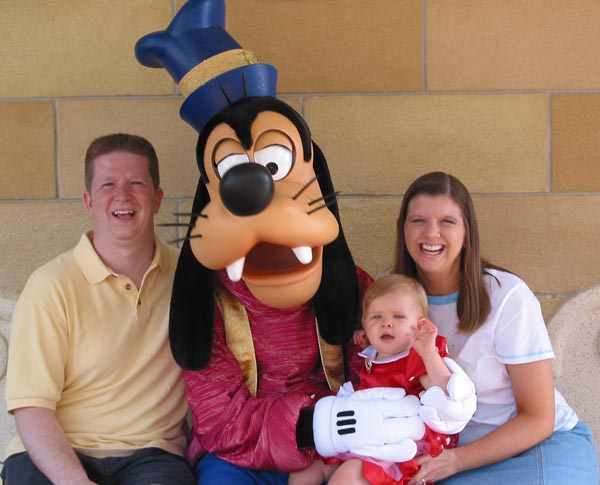 Goofin_with_Goofy