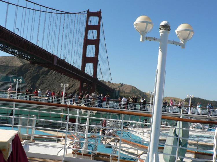 GOS/Under Golden Gate Bridge