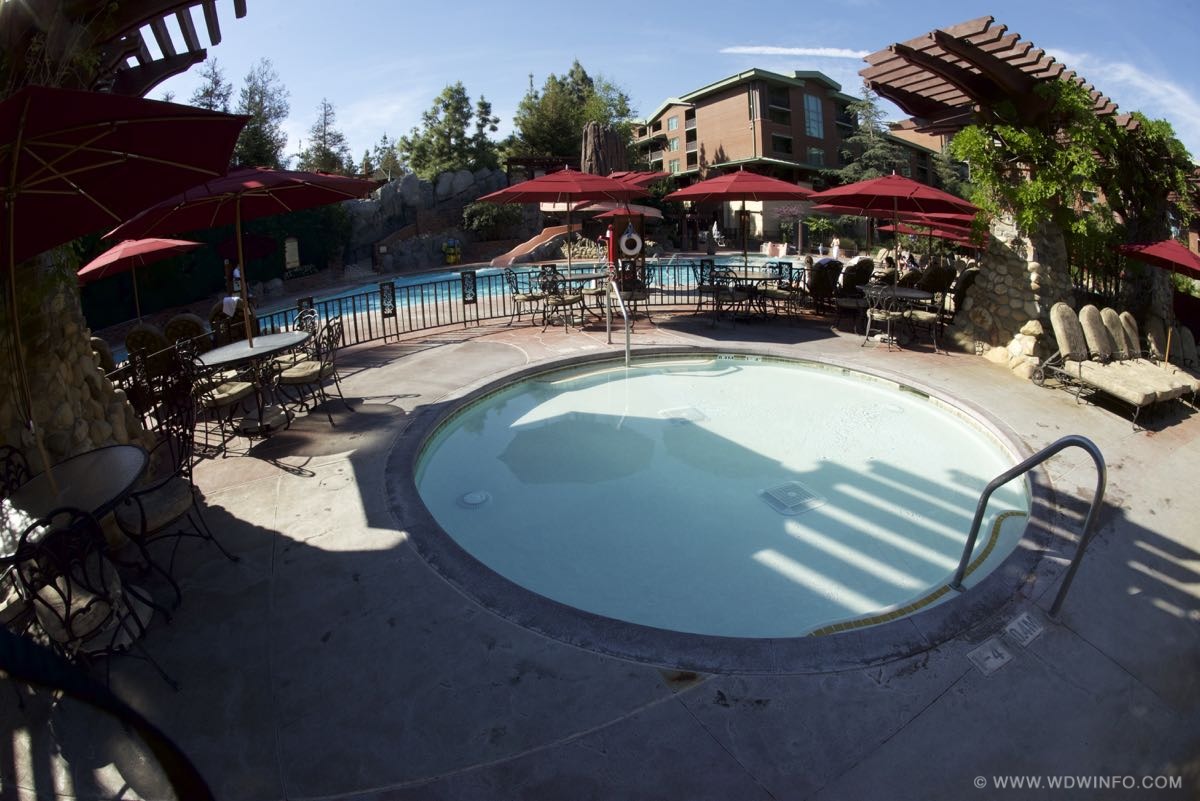 Grand-Californian-Pool-09