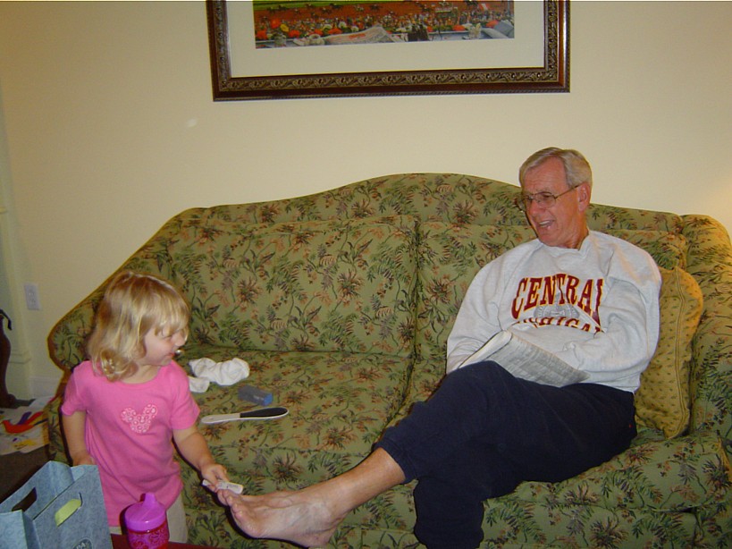 Grandpa and Linnea at SSR - 11/2004