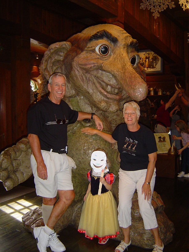 Grandparents and trolls - 11/2004