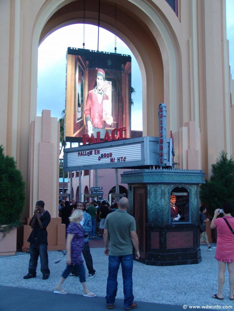 Halloween-Horror-Nights-2009-01
