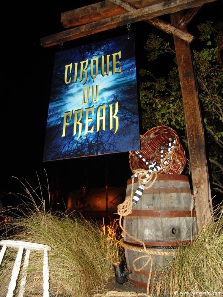 Halloween-Horror-Nights-2009-37