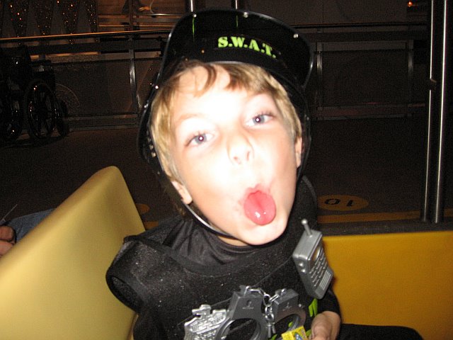 Halloween_sugar_high_on_Small_World