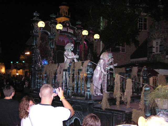Haunted Mansion float
