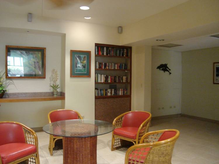 Hawaiian_Princess_Lobby
