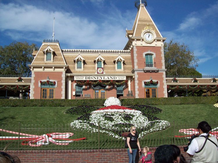 Holiday Mickey