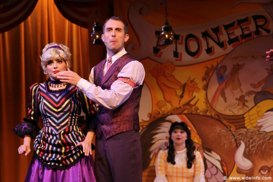 Hoop-Dee-Doo-Musical-Revue-009