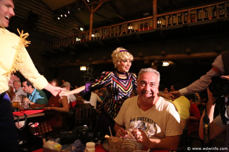 Hoop-Dee-Doo-Musical-Revue-013