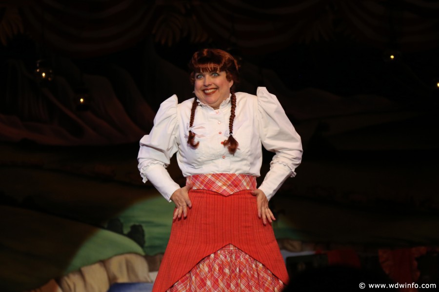 Hoop-Dee-Doo-Musical-Revue-020