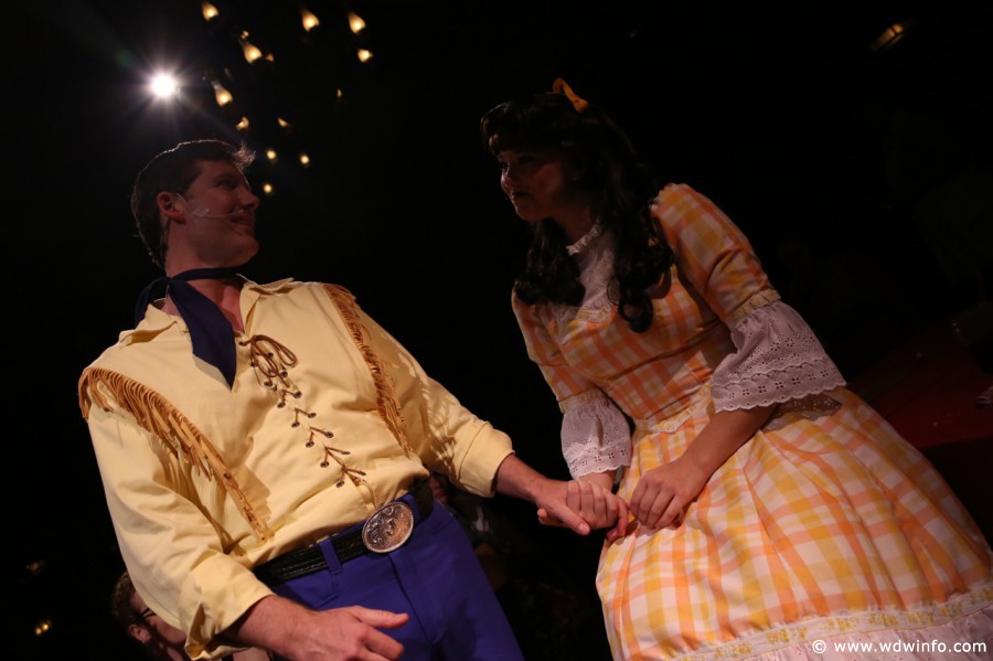 Hoop-Dee-Doo-Musical-Revue-028