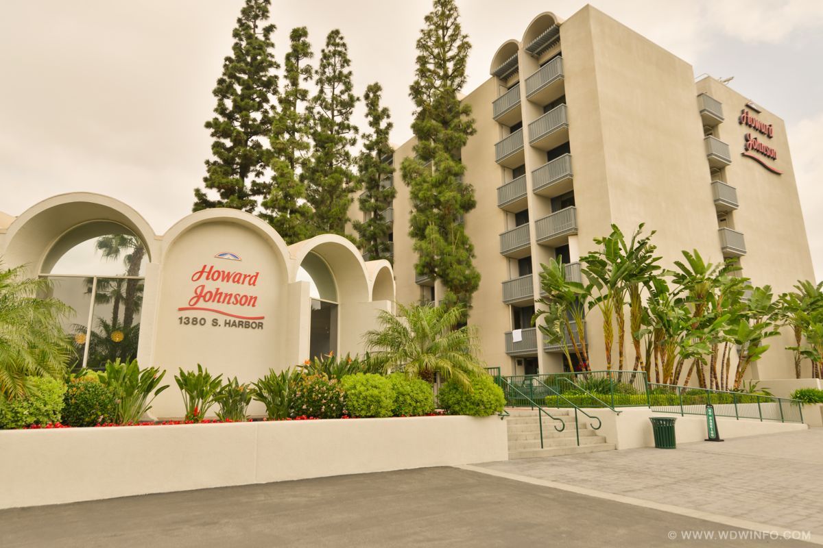Howard-Johnson-Anaheim-120