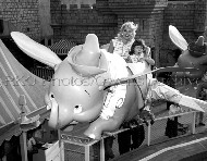 Jayne_Jayne_Marie_5_11_57_190_x_148_