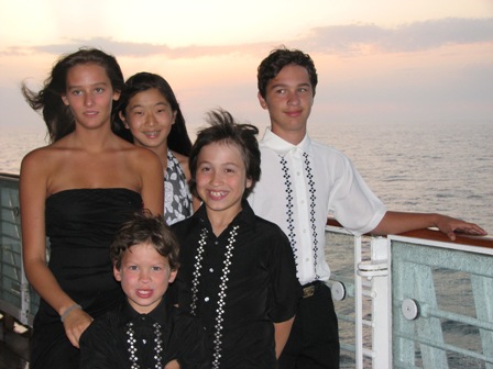 Kids_at_sunset