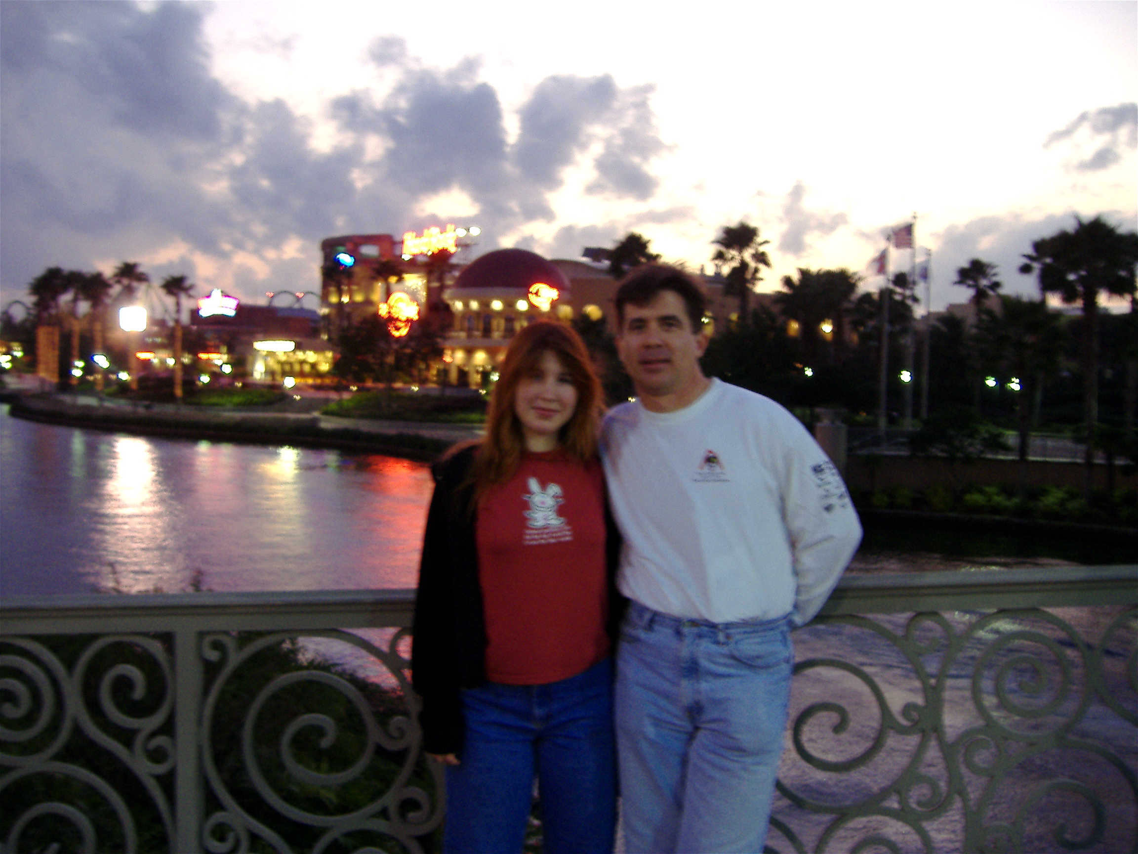 Kinz and Dave walking to City walk