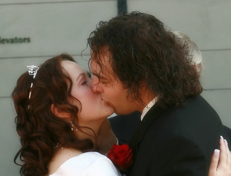 Kiss