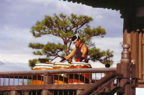 Kobe Drummer Japan Pavilon Epcot