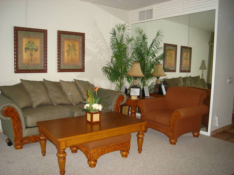 Kona_Coast_II_Living_Room