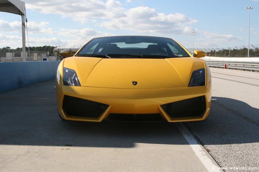 Lambo_560_Front